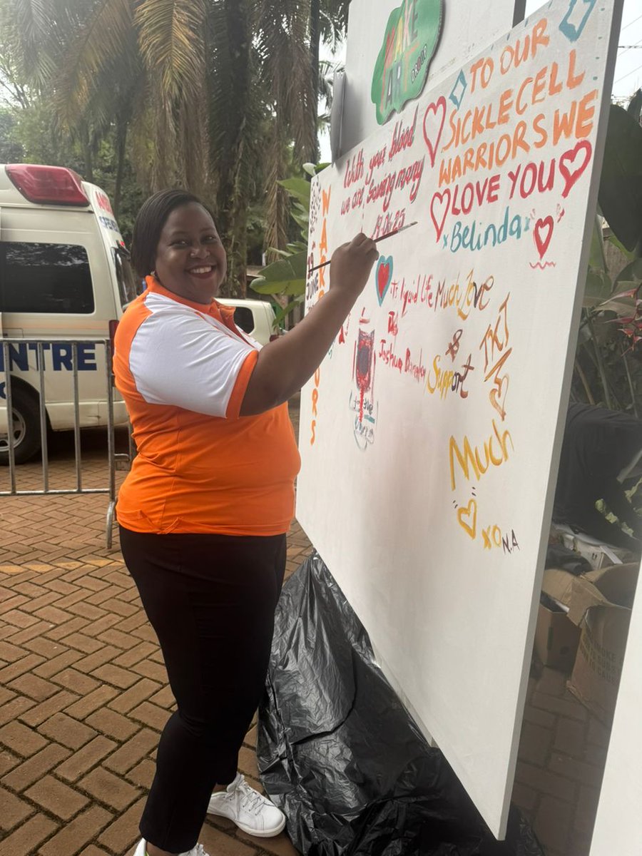 lutayadrf's tweet photo. Happy faces! The Pulse of Life Blood Drive happening now at Stonehaven Restaurant. #WorldSickleCellDay #ThePulseofLifeUg https://t.co/UMtKptmL5z