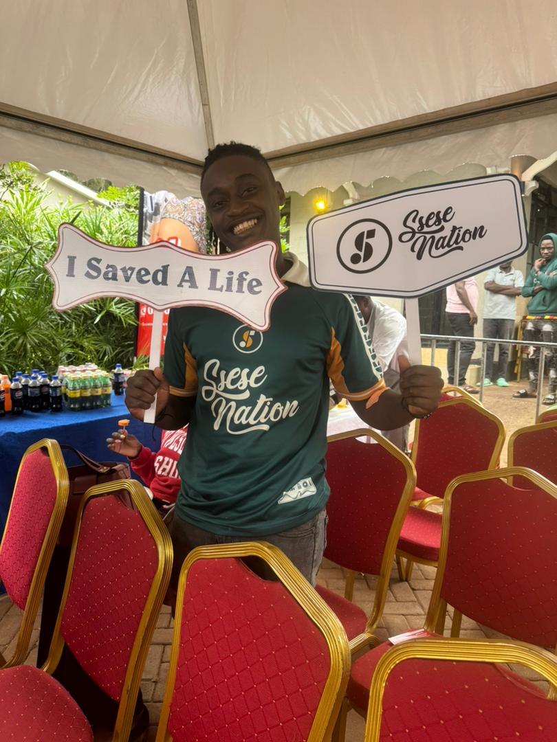 lutayadrf's tweet photo. Happy faces! The Pulse of Life Blood Drive happening now at Stonehaven Restaurant. #WorldSickleCellDay #ThePulseofLifeUg https://t.co/UMtKptmL5z