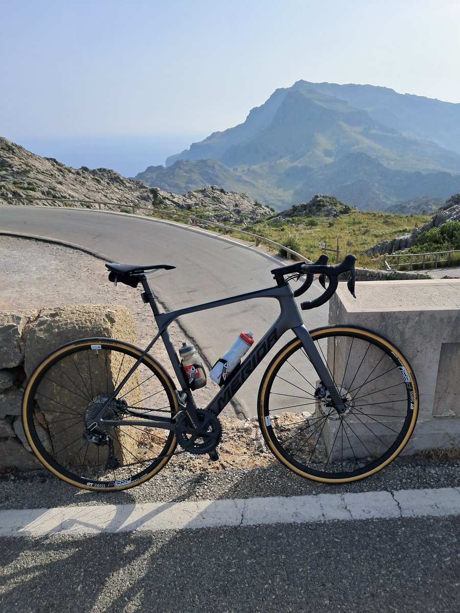 S'únic nus de sa corbata que se fer sense obrir youtube... i el més elegant 😍