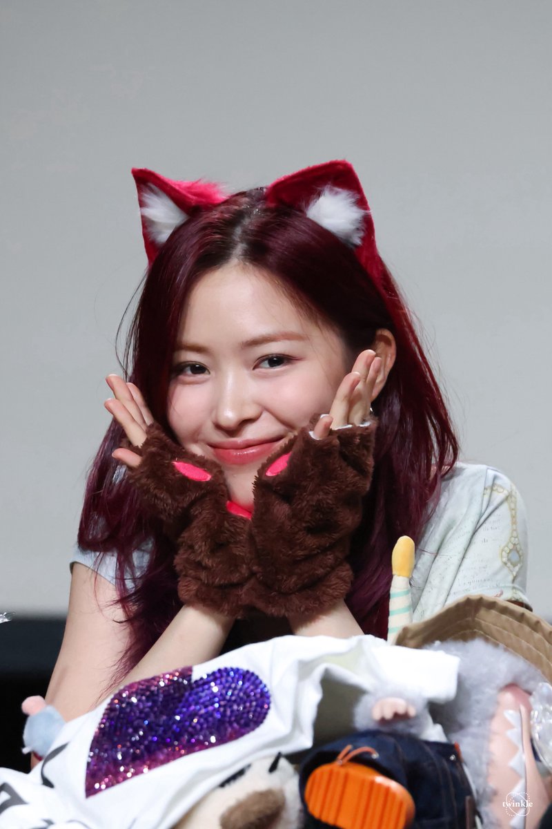 twinkle__idol's tweet photo. 250618   메이크스타 

にゃんにゃん🐱💕

#ITZY #RYUJIN #있지 #류진  #リュジン https://t.co/7C8fzAHrNX