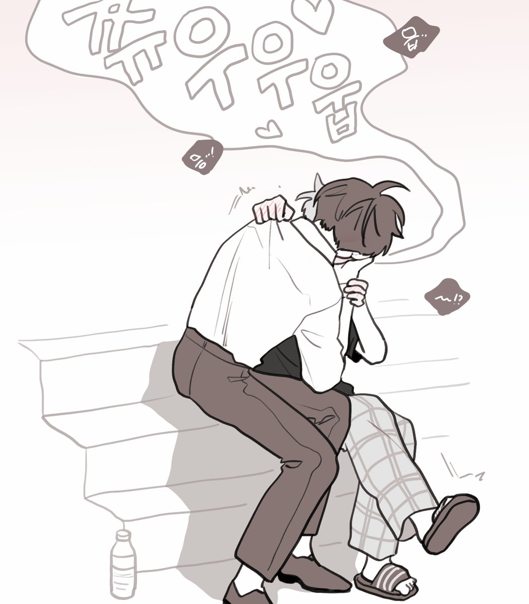 Wedge117_web's tweet image. 안녕하세요 여러분.
다름이 아니라 제가 어제 새벽 오른손에 부상을 입어 이번 주 배꽃사는 휴재하게 되었습니다😂 경미한 부상인지라 1-2일 휴식하면 다시 마감러쉬 할 수 있을 것 같습니다.
휴재하는 동안 우주원과 배시우는 입술박치기를 계속할 예정이오니 걱정 마시기 바랍니다👍
감사합니다.