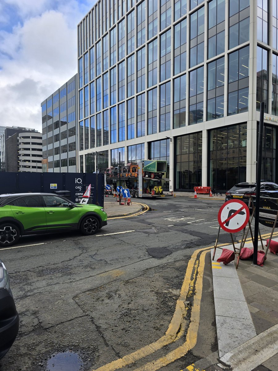 NeBnns's tweet image. Saw some weird wee vehicles on a car transporter in Anderston on Tuesday. For the film they're shooting.