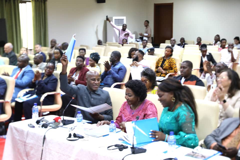 Lancement urgent du Plan d'intervention pour les réfugiés de la RDC au Burundi, en présence du Ministre de l’Intérieur et du SNU. L'ONUSIDA a intégré le VIH dans le cluster santé. Face à des besoins énormes et des financements réduits, un appel est lancé aux donateurs !