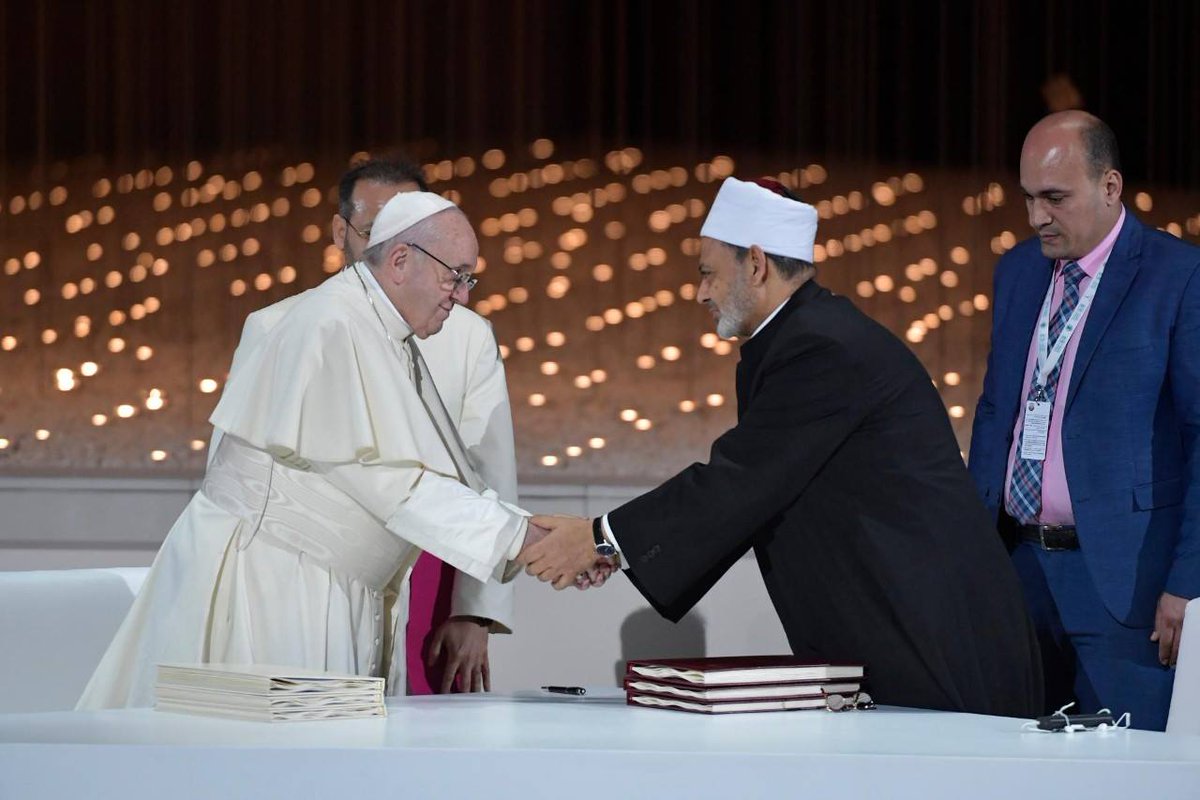 Katholieken en moslims in Nederland staan stil bij overlijden van paus Franciscus en Fethullah Gülen en blikken vooruit op de interreligieuze dialoog onder paus Leo XIV: rkkerk.nl/katholieken-en…