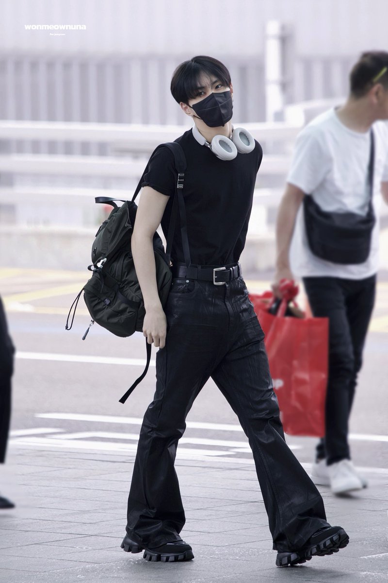 wonmeownuna's tweet photo. 250619 ICN✈️

#엔하이픈 #ENHYPEN
#양정원 #정원 #JUNGWON #ジョンウォン https://t.co/x694UKxrWx