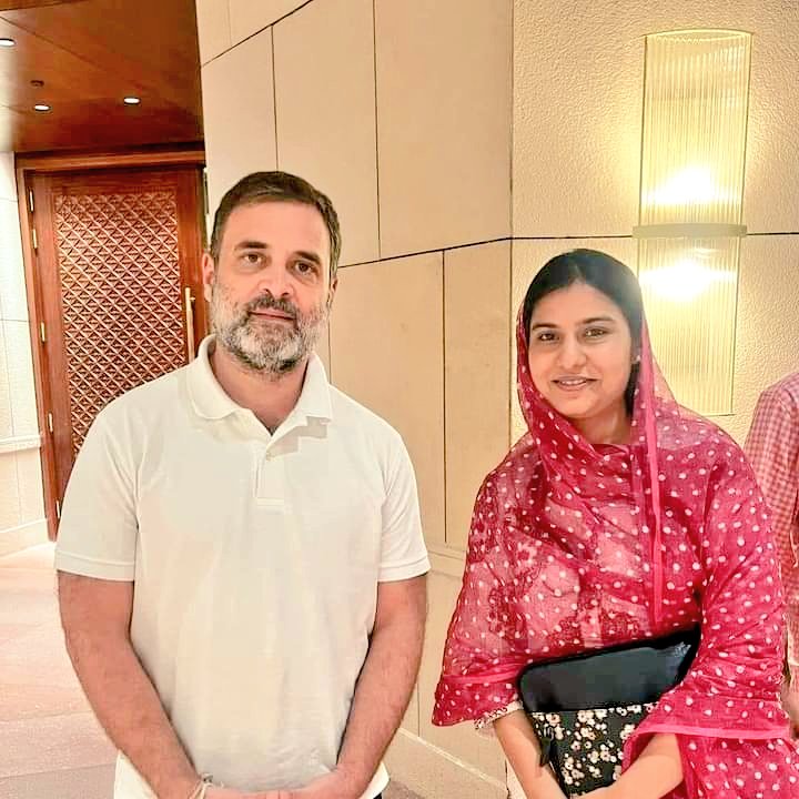 लोकसभा में नेता प्रतिपक्ष श्री राहुल गांधी जी को यौमे पैदाइश की दिली मुबारकबाद।

<a href="/RahulGandhi/">Rahul Gandhi</a>
