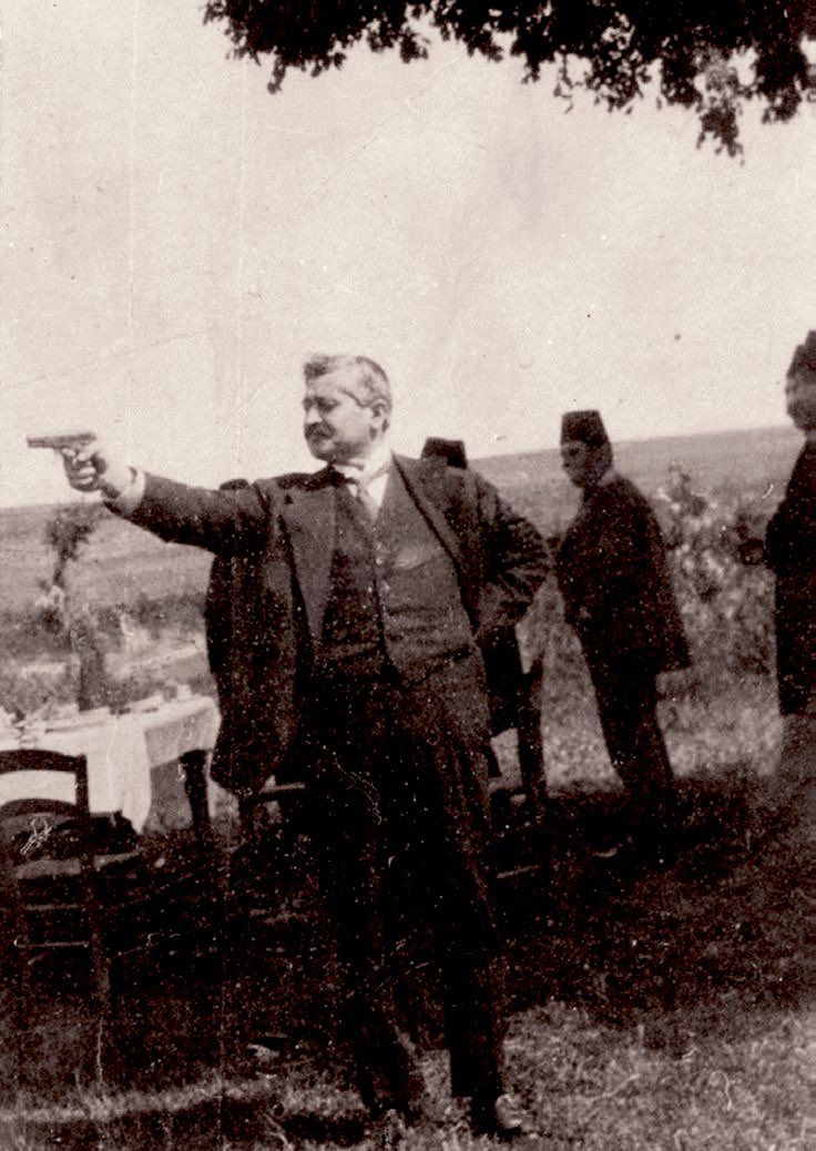 Mustafa Kemal, Talat, Enver; bu üçüne uzanan dilleri kudretim olsa kökünden keserdim."