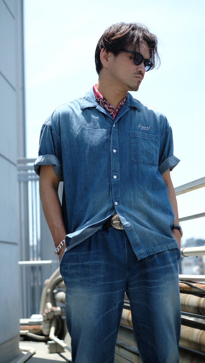 DELAYdirector's tweet photo. today's coordinate
デニムシャツにジーンズで
デニムオンデニムスタイル
足元はブーツでワイルドに
tops
resoundclothing
bottom
#resoundclothing
shoes
#DELAY
watch
#Cartier
#tankamerican
accessory
#Chromehearts
sunglasses
#Oliverpeoples
scarf
#Cartier https://t.co/Te9Tw1b1kS