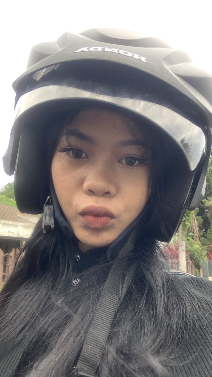 xendara delaney lilith tweet media