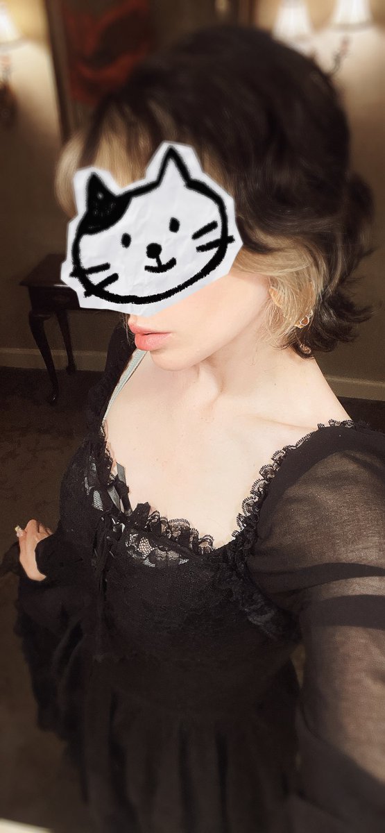 Scheming creature piloting her flesh cocoon this weekend