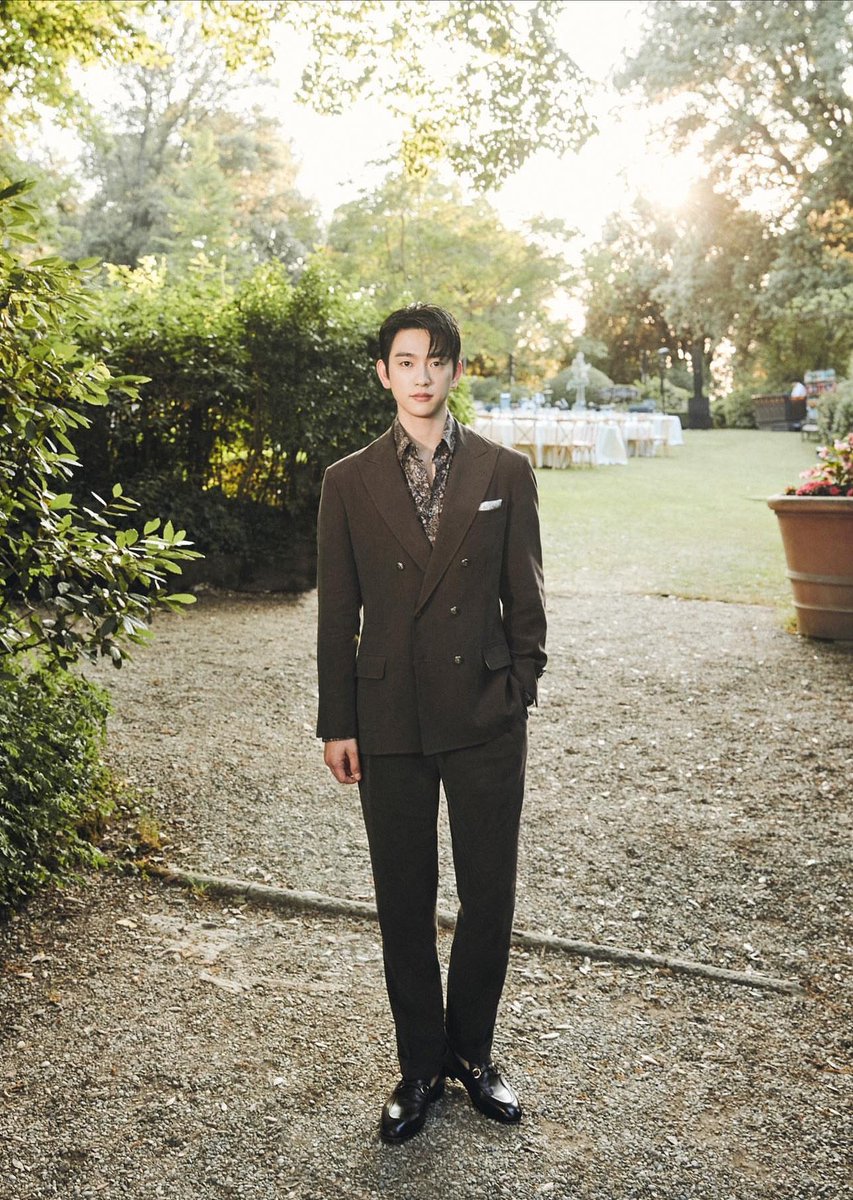 pepistwop's tweet photo. เป็นรูปที่มีทุกบ้าน จะรวยหรือจนหรือว่าจะใกล้ไกล https://t.co/Ppl7QKYe2G