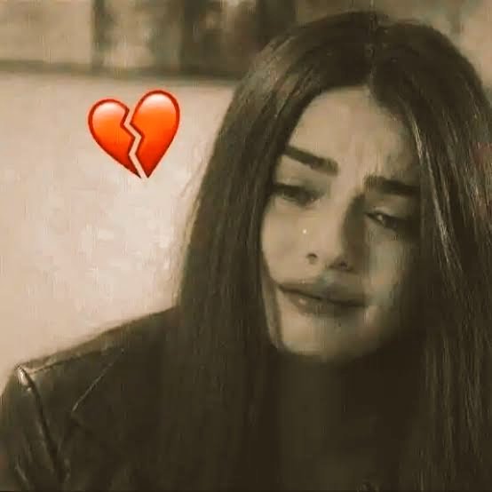 Asslam alaikum 
 Friends,

आंसू निकल पड़े ख़्वाब में,
    उसे दूर जाता देख कर,

आंख खुली तो एहसास हुआ,
   इश्क़ सोते‌ हुए भी‌ रुलाता‌ है।