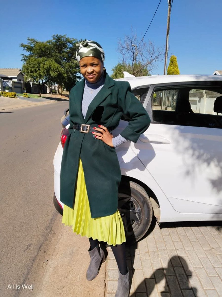 DI__Events's tweet image. 🌸 Growth happens outside your comfort zone.
Stepping into opportunities, creating income on my own terms, and making people smell amazing while doing it 💼✨
Proudly part of The Perfume Co.Africa and growing Double Identity Events  through every order placed