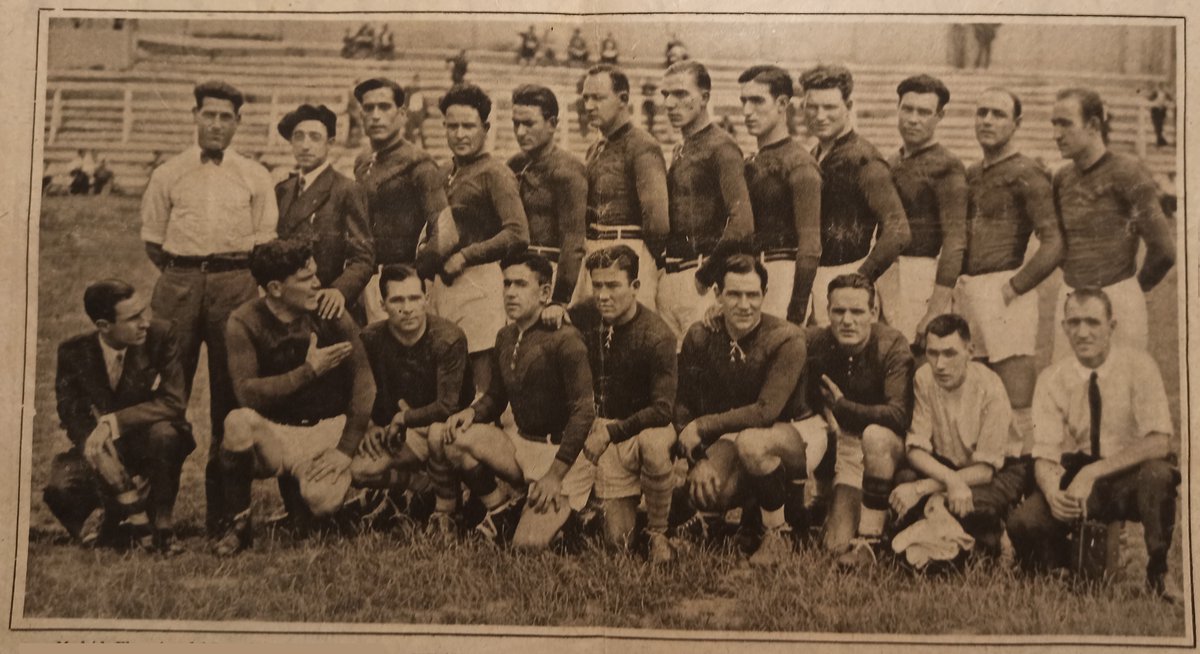 1/3
 #TalDiaComAvui el Barça guanya el seu 6è Campionat d’Espanya de rugby, derrotant el Madrid per un clar 20 a 3. Una victòria inapel·lable en camp contrari.
El partit es va jugar en condicions complicades: viatge precipitat, sense descans, i amb setmanes d’inactivitat. Tot i