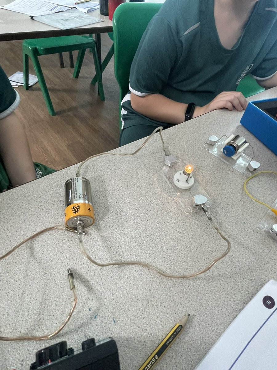 We are electricians! First attempts at creating circuits was a success! The children were delighted when that first light bulb lit up! 💡#AmbitiousCurriculum