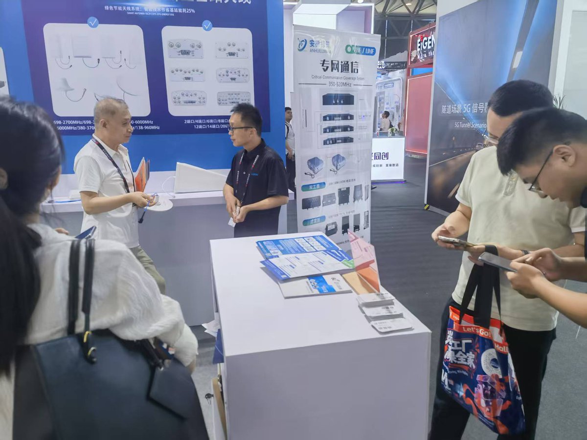 lxantenna's tweet image. MWC Shanghai 2025 🇨🇳 | Booth N1.B110-4
Come take a look! 👀
Lots of great conversations &amp;amp; strong interest in our antenna solutions.
Thanks for visiting Luxun!
📬 sales@lxantenna.com
🌐 lxantenna.com
#MWCShanghai2025 #Luxun #AntennaSolutions #WirelessInnovation #Telecom