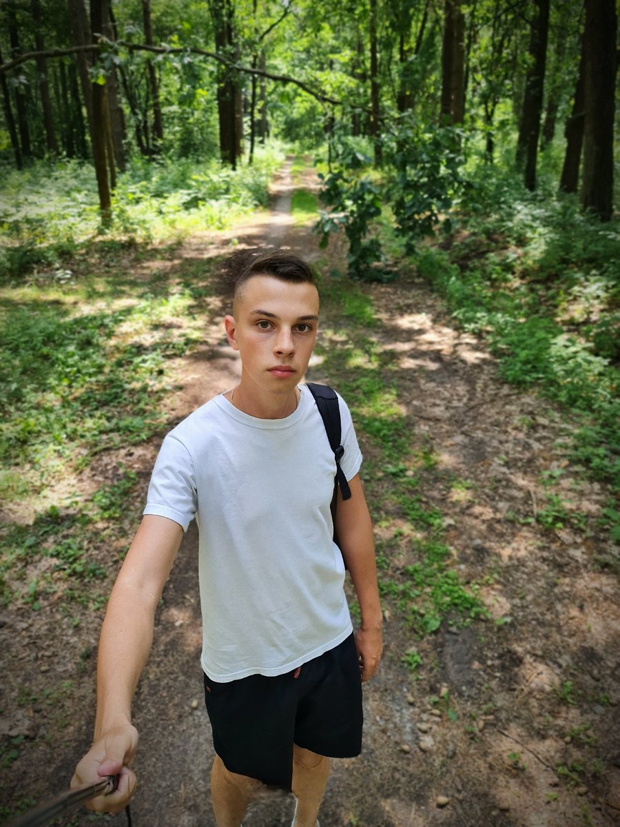 Хто зі мною на лісову прогулянку у цей #хтивийчетвер ? 🕺

Who's going for a walk in the woods with me this #sexythursday ? 🌲

#wataa #Chudai #gay #нюдсочетверг #skinny