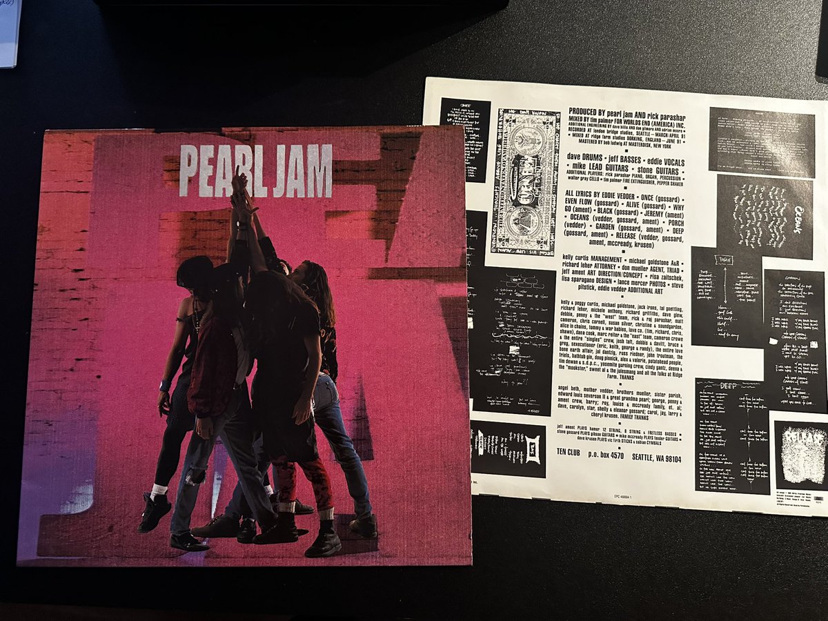 letxugas's tweet photo. Desayunos
Jueves, 19 de junio
“Pearl Jam - Ten” 1991
🎶🎼Alive🎼🎶
#shakeyourdiscogs #vinyl https://t.co/fPxtgR5DAJ
