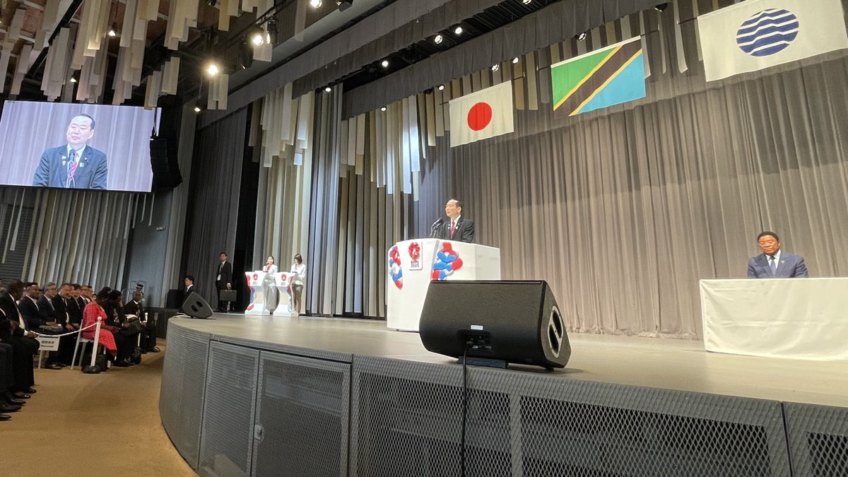 FujiiHisayuki's tweet image. タンザニア・ナショナルデー！
youtu.be/EfQbzo9a4Rk
マジャリワ首相の訪日、大阪関西万博ナショナルデー御臨席を歓迎。
東アフリカの要衝。
急速な経済発展。10年以上平均6％成長。
豊かな天然資源。
「よりいい人生、より良い明日」というテーマで展示。
#タンザニア #パビリオン #ナショナルデー