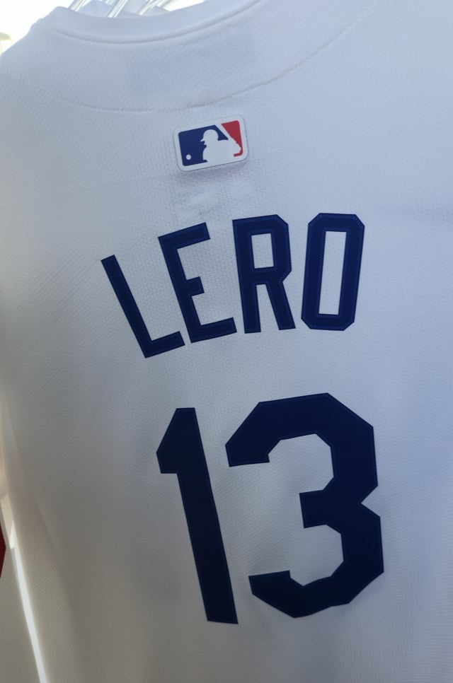 Arod_a_'s tweet image. Lero 🤝 Ireo 

it seems like frank can never win😭💀