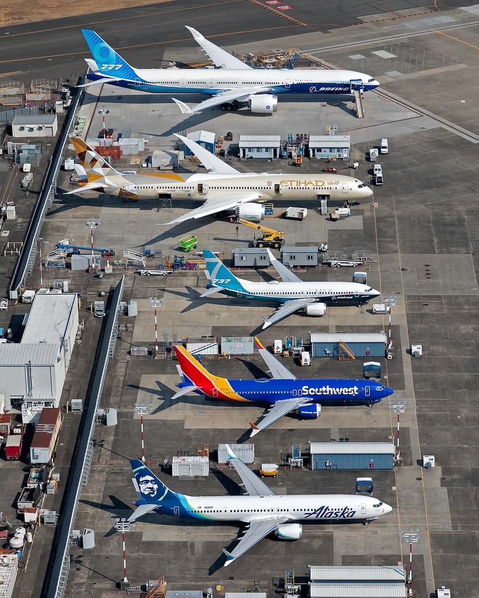 Turbinetraveler's tweet photo. Boeing family goals! 🛫✨
From the mighty 777-9 to the sleek 787-10 and the full 737 MAX lineup (7, 8, 9) — all lined up perfectly at Boeing Field.
📸 © TSTP350 spotter_350 https://t.co/sOkCkKadz9