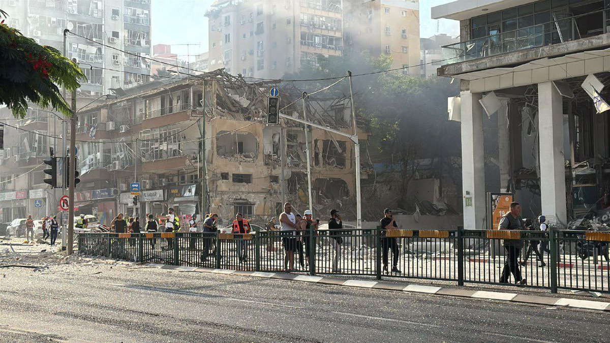 🚨🇮🇷 🇮🇱 TEL AVIV HAS BEEN HIT HARD
