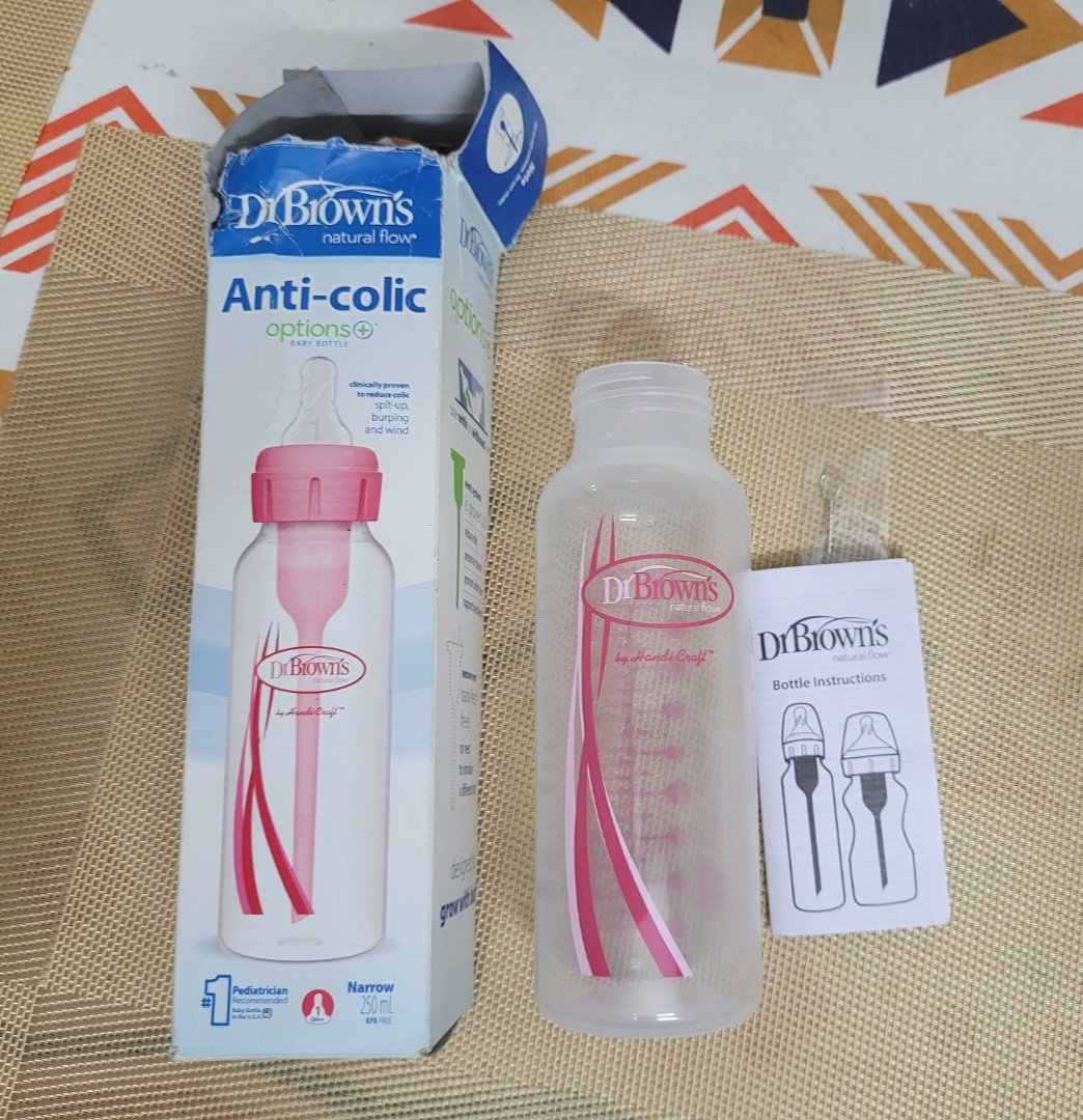 saurabhcode's tweet photo. @harshamjty @rohitisb @SwiggyCares @SwiggyInstamart @jagograhakjago
Order ID 207361301720212 Received a damaged 250ml baby bottle via Instamart; broken box, missing parts (cap, nipple, airvent, lid). 23+ days, still no refund! Support via app/email/calls is unresponsive. Is this customer service or theft?