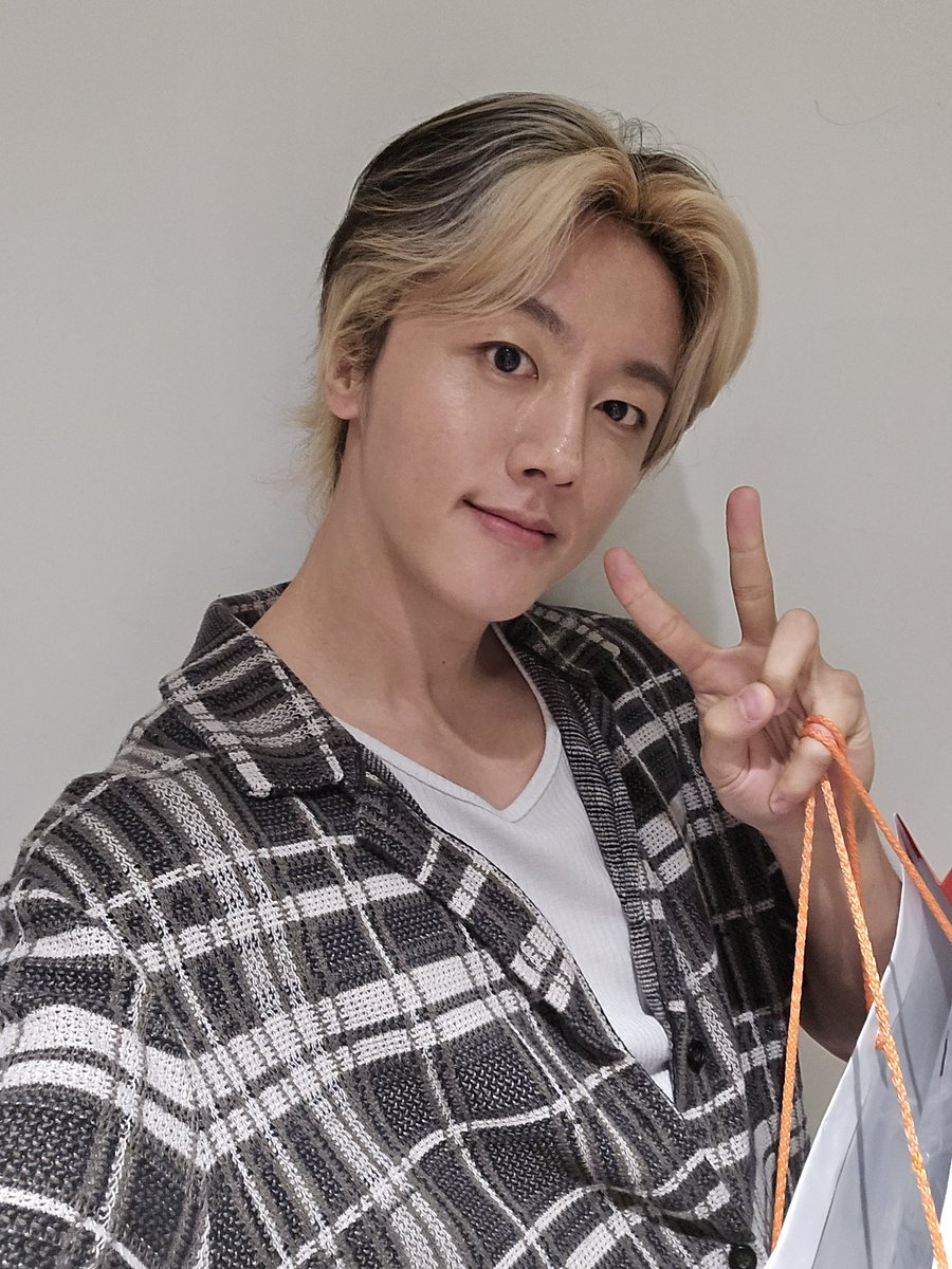 SF9official's tweet image. D-2
마지막까지🏃‍♂️🏃‍♂️🔥

#SF9 #YOUNGBIN