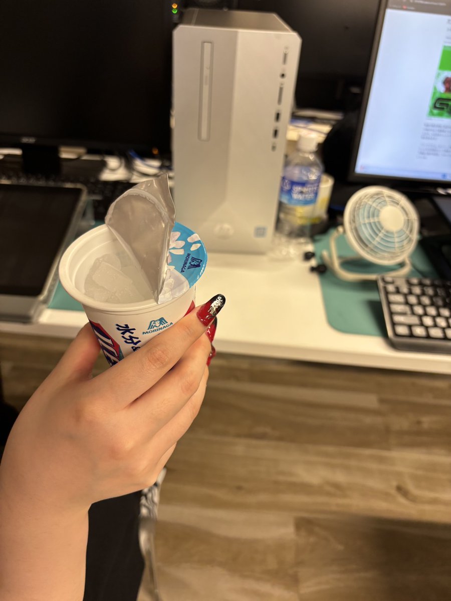 DigilumiChitose's tweet photo. 北海道なのに暑い！(北海道のくせに)

みんなでアイス食べました🍦

ﾊｱ､､､ｼｱﾜｾ､､､

#でじるみ #でじるみ千歳 #就労支援 #就労継続支援b型 https://t.co/ypsjFM1rMh