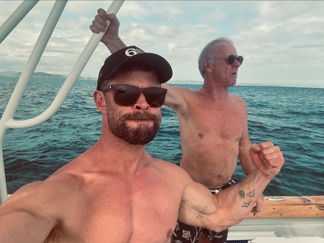 Chris Hemsworth Pits 💪🏻 (@chemsworthpits) on Twitter photo 