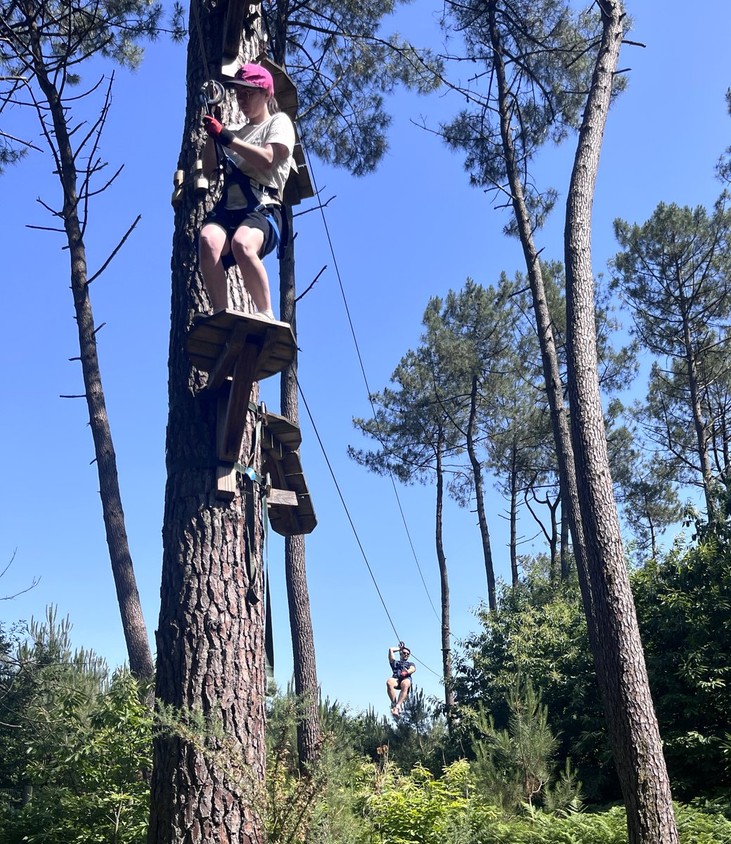 Cordées de la réussite en Première <a href="/LycLaMennaisPLo/">Lycée La Mennais Ploërmel</a> - fin des activités : "C’était super, on s’est tous beaucoup amusé et les parrains étaient super cools et présents pour nous 👍!" 👏👏👏 #campuslamennais #cordeesdelareussite #ploermel #saintcyr