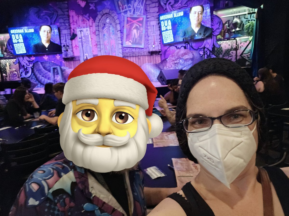 had a lot of fun! too hopped up on the clonazepam I needed to be in a crowd of that size to be coherent but it was so nice to spend some time with Santa! also got to meet one guy from work (and 3 of his friends), so it was nice to finally put a face to a name. viva free tickets!