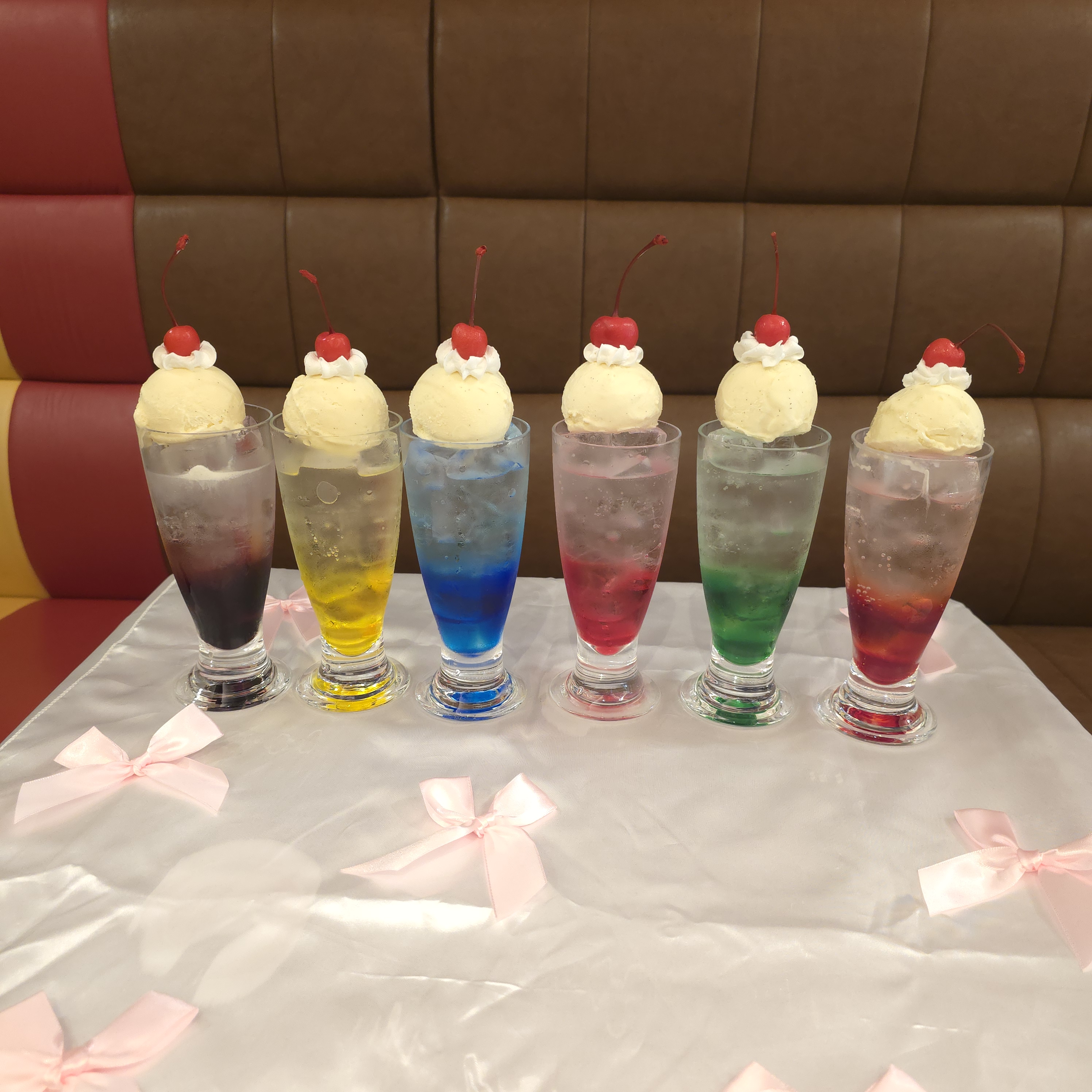 ﾀﾜｰﾚｺｰﾄﾞｶﾌｪ 表参道店 on X: 
