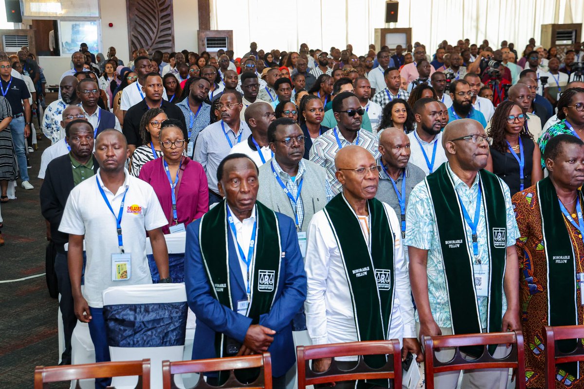 Pharmacy and Poisons tweet media