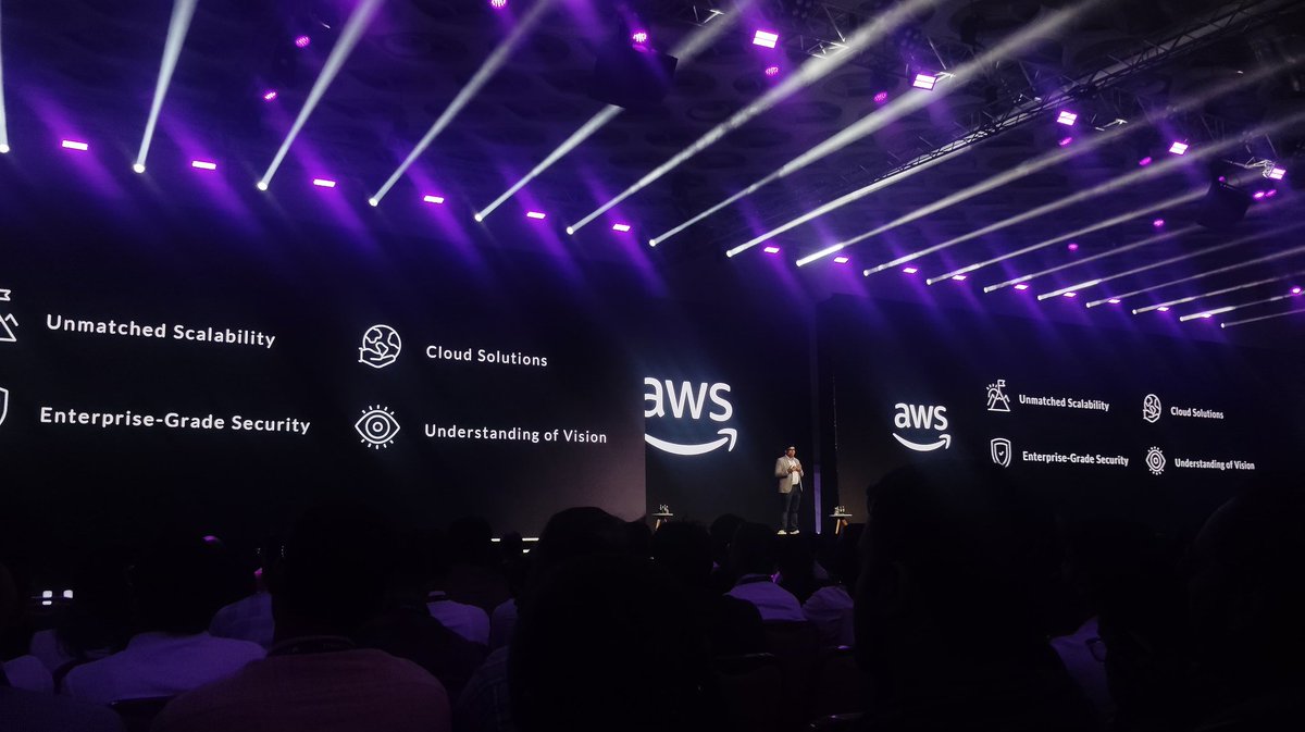 rishisingh108's tweet photo. At @AWS Summit Mumbai .Let's Connect and it is a great chance. https://t.co/pKzCHyBklZ