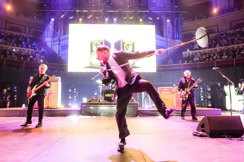 Hellfest 2025 : les Sex Pistols rebranchent les guitares avec Frank Carter au chant
france3-regions.franceinfo.fr/pays-de-la-loi…
#Hellfest #Hellfest2025 <a href="/hellfestopenair/">Hellfest Open Air Festival</a>
<a href="/sexpistols/">Sex Pistols Official</a> #Clisson #metal #festival #musique