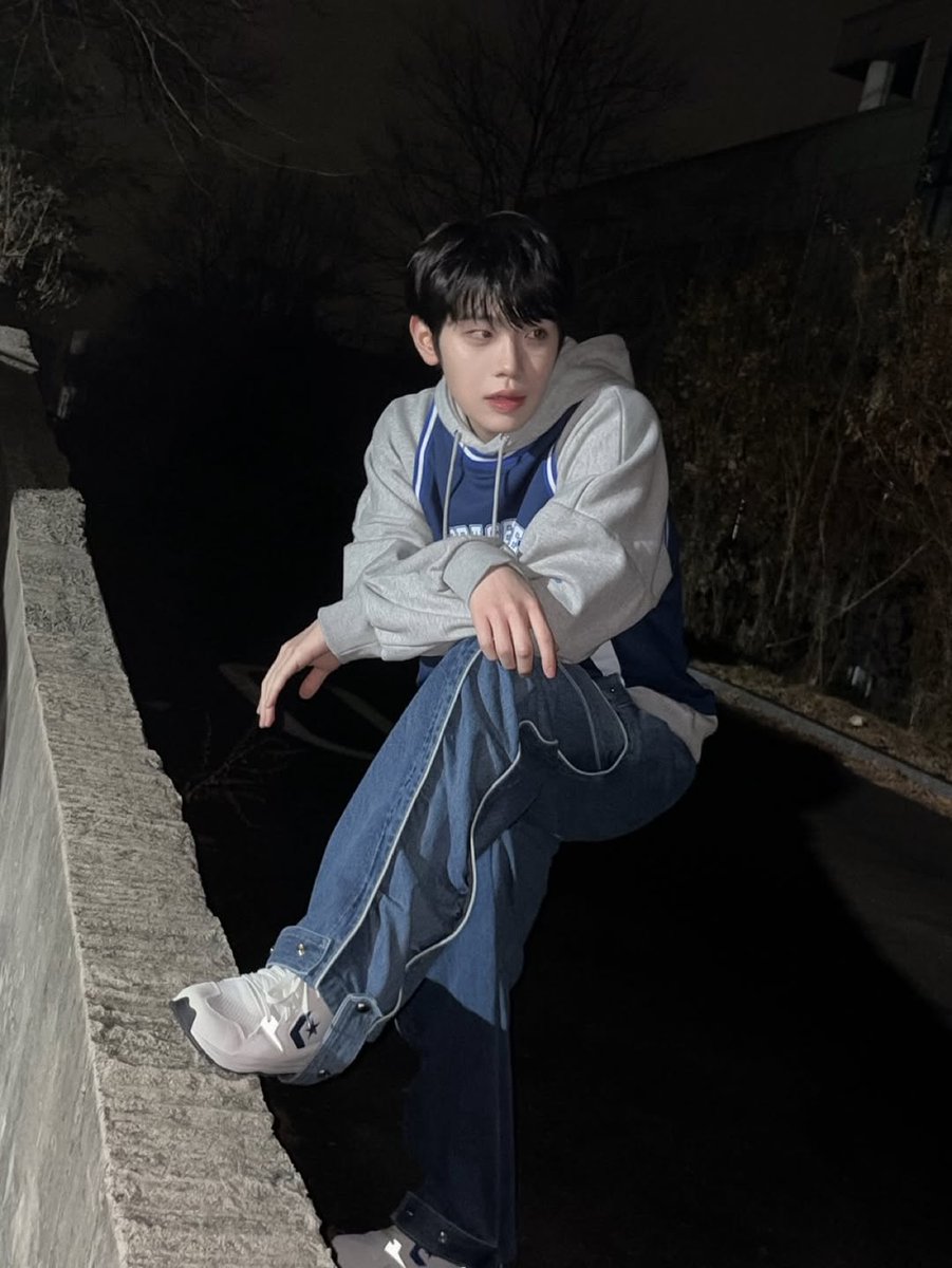ZEROBASEONE (ZB1) (Boys Planet Debut Group) - Official