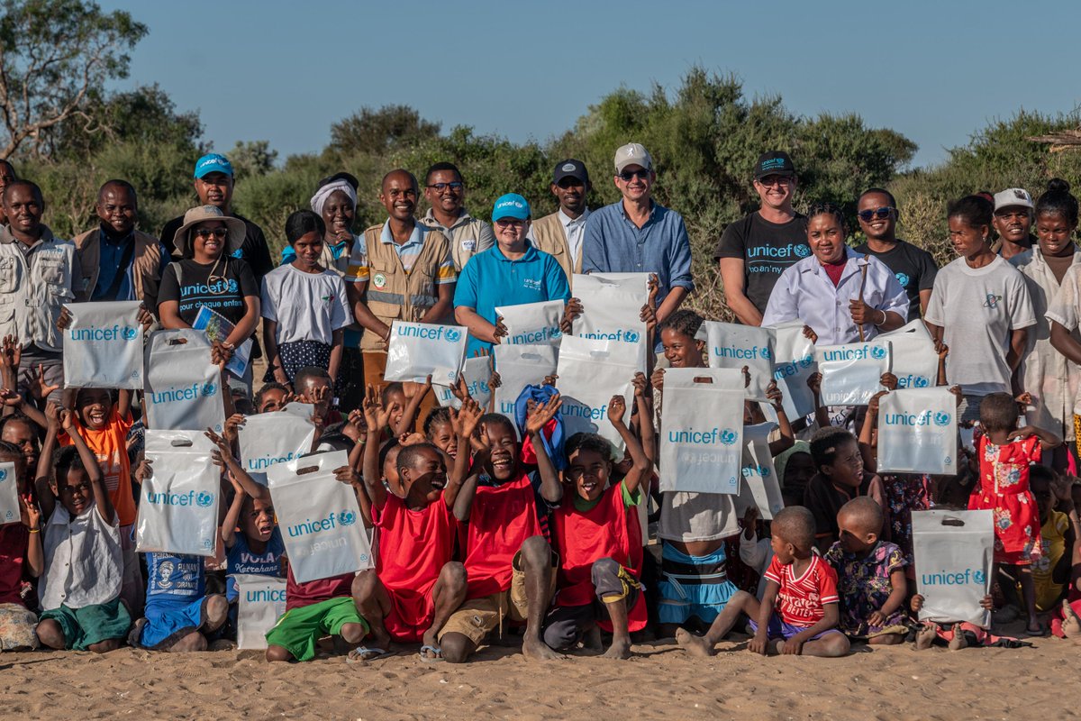 UNICEF Madagascar (@unicefmada) on Twitter photo 🌪️ Over 40,000 children in Atsimo-Andrefana had their schooling disrupted by cyclones Jude & Honde.
🏫 Schools like Sakariake & Belaza lost their roofs.
🎒 Thanks to UNICEF’s emergency tents & learning kits, 800+ students continue learning in safe, temporary spaces. 🌪️ Over 40,000 children in Atsimo-Andrefana had their schooling disrupted by cyclones Jude & Honde.
🏫 Schools like Sakariake & Belaza lost their roofs.
🎒 Thanks to UNICEF’s emergency tents & learning kits, 800+ students continue learning in safe, temporary spaces.
