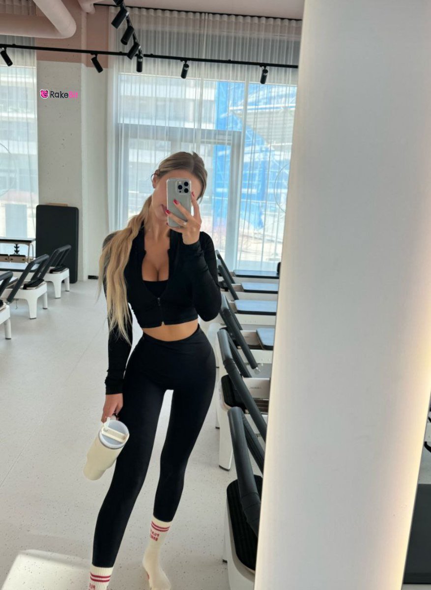 IrenCryptoQueen's tweet photo. GM my dear #crypto friends 🌞☕

I wish you a wonderful day ❤️ 

#cryptocurrency #CryptoCommunity #rakebit https://t.co/4bFiF3ahWe