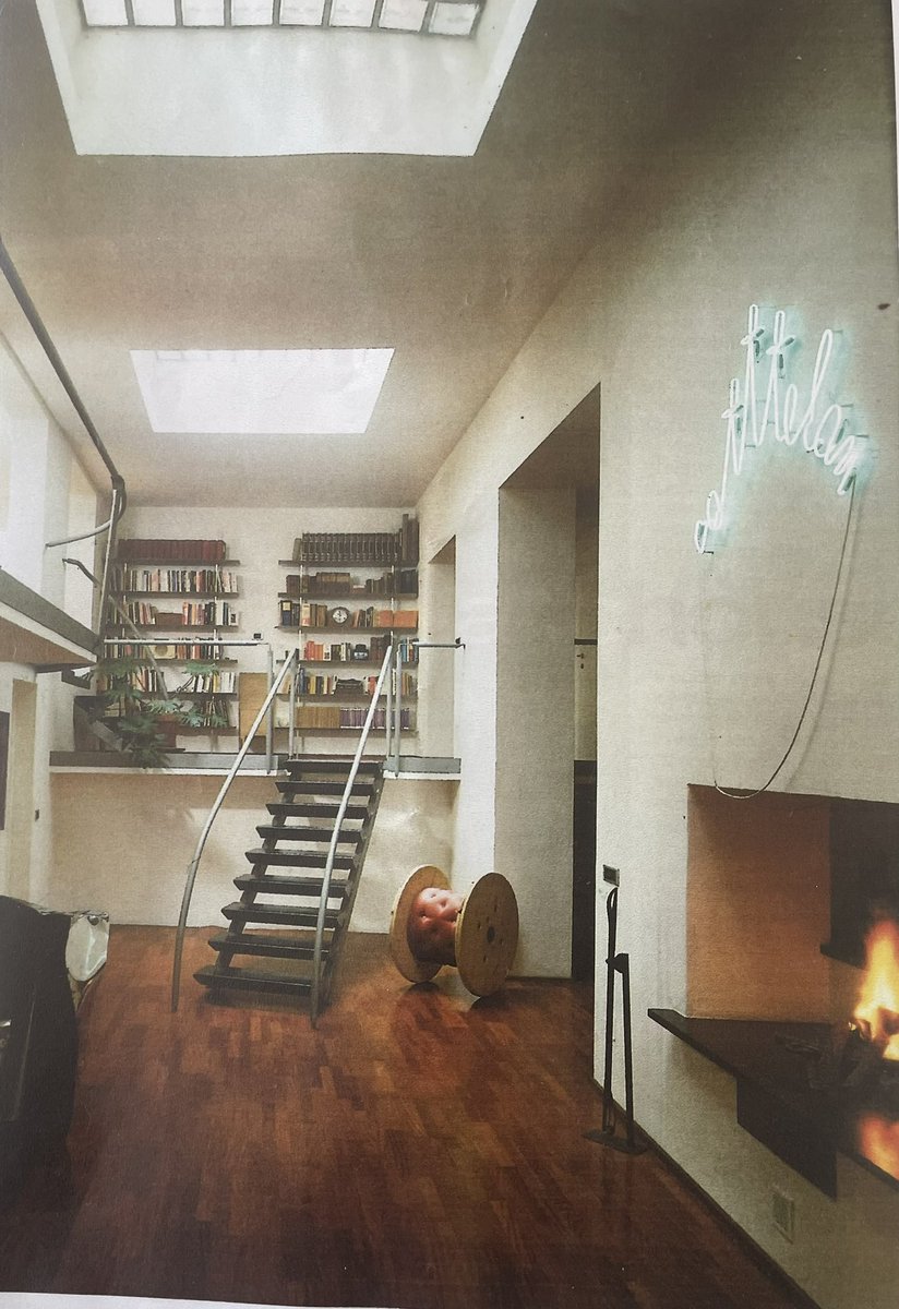 #MaurizioCattelan neon CATTTELAN 1992 in #EidomaticHouse  with in background #Cattelan Rulo’ chair 1989 n #RonArad #ItalianFish chair 1988

<a href="/ArtBasel/">Art Basel</a>