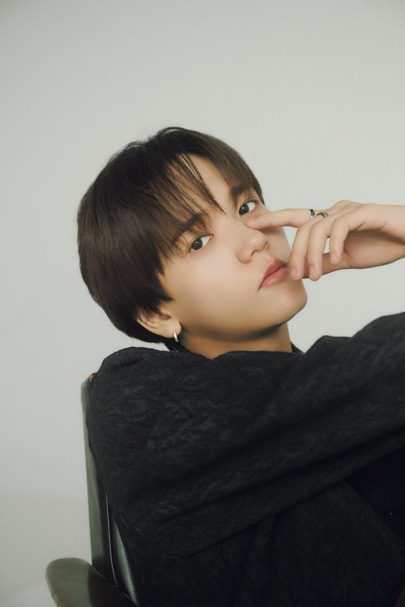 bijinhyakka_jp's tweet photo. 発売中の美人百花7月号、インタビュー連載 #いま彼 には #FANTASTICS  の #中島颯太 さんがご登場✨自他共に認める圧倒的なポジティブオーラの秘訣からグループへの想いまで、ロングインタビューでじっくりお話を伺いました💡中島さん流・前向きマインドのヒントを美しいビジュアルとともにご堪能くださいね🫶
@fantastics_fext