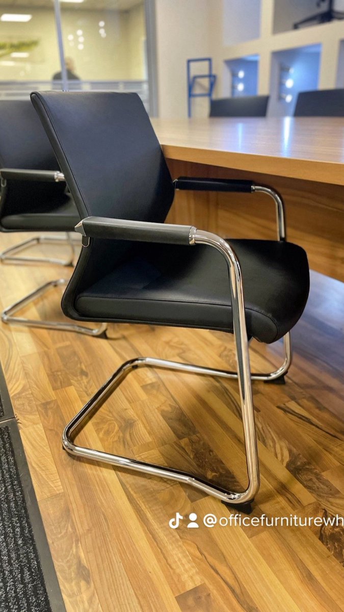 OFFICEINTERIOR5's tweet image. Value for money ✅ look no further than the stunning CANTE meeting chair. Need more info? 📧 sales@officeinteriorswholesale.co.uk Lead time 5-7 working days ✅ #officefurniture #officeseating #meetingchair #stunning #meetingroom #meetingroomdesign #stock #fyp