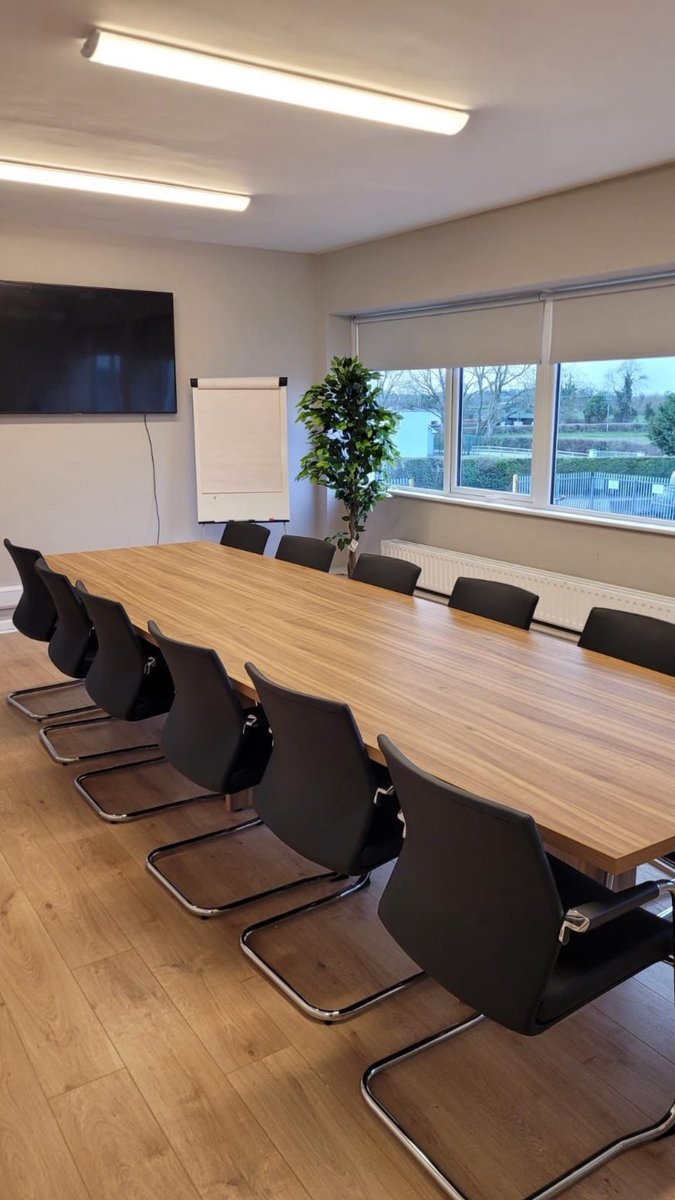 OFFICEINTERIOR5's tweet image. Value for money ✅ look no further than the stunning CANTE meeting chair. Need more info? 📧 sales@officeinteriorswholesale.co.uk Lead time 5-7 working days ✅ #officefurniture #officeseating #meetingchair #stunning #meetingroom #meetingroomdesign #stock #fyp