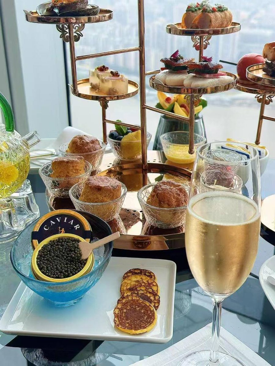 Life doesn't have to be complicated, taking good care of your heart is precious 🫧💛