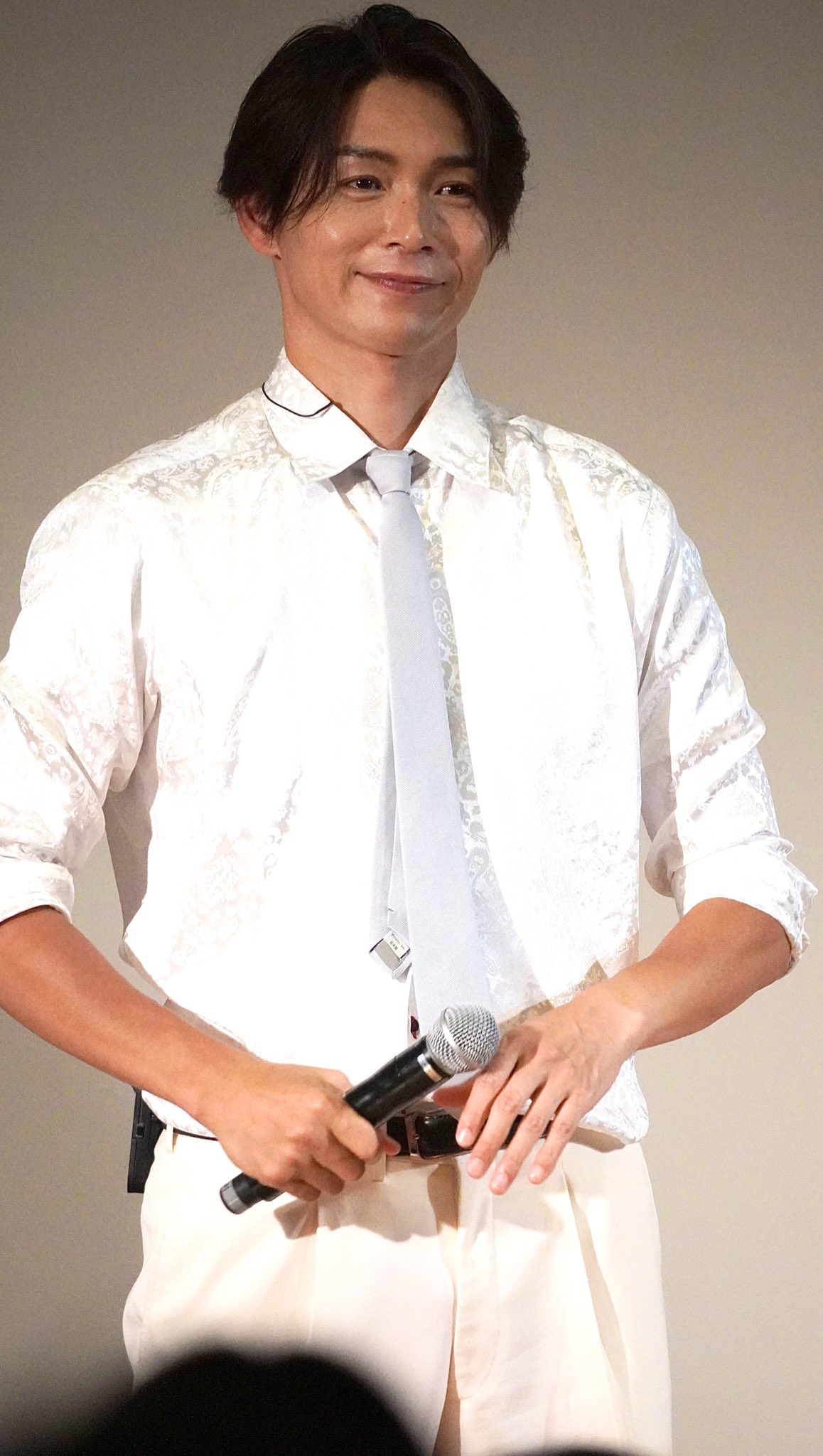 Amazon.co.jp: 純烈 白川裕二郎 直筆サイン B3パネル シリアル