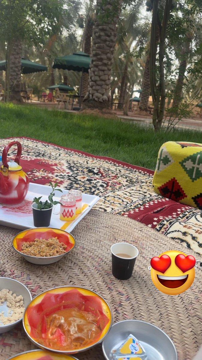 __30ene's tweet photo. #النفسيه_محتاجه__قهوه𓆧

قهوتي صباح اليوم
في احدى المزارع الريفيه
في #البكيريه 
#القصيم 
جمال المكان والهدوء والمناظر الخلابه
😻😻😻😻 https://t.co/rg8Zx8MkPG