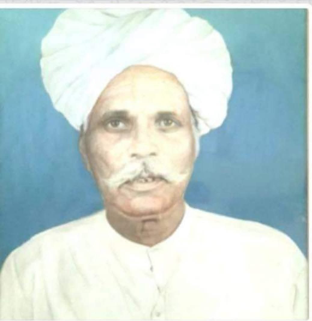 आपने जयराम पेशा क़ानून के ख़िलाफ़ खूब विरोध किया ,मीणा समाज के हक़ अधिकारो व राष्ट्र के स्वतंत्रता आंदोलन में खूब बढ़ चढ़कर भाग लिया ।
श्री महलाराम पबड़ी(नीमकाथाना-सीकर) का स्वर्गवास 19 जून 1979 को हुआ था।
ऐसे महापुरुष को उनकी पुण्यतिथि पर शत शत नमन 💐🙏
<a href="/Meena_smaj/">🏹 Meena 🏹</a>