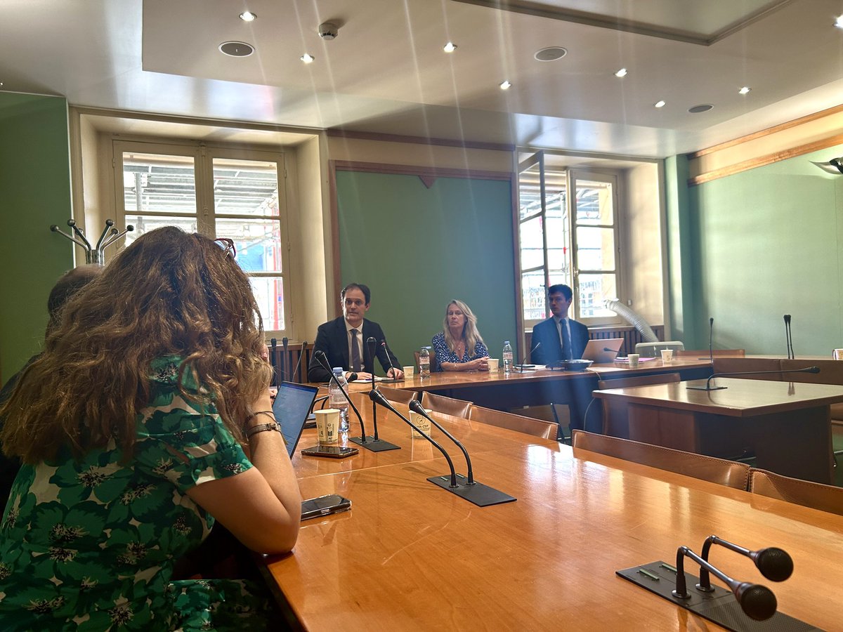 CRIF (@le_crif) on Twitter photo Hier, le Président du Crif <a href="/Yonathan_Arfi/">Yonathan Arfi</a> est intervenu à l’<a href="/AssembleeNat/">Assemblée nationale</a> dans le cadre du groupe d’études sur l’antisémitisme présidé par <a href="/ConstanceLeGrip/">Constance Le Grip</a>.
Parmi les points abordés pour faire face à une montée inédite de l’antisémitisme dans la société française :
➡️ Une lutte Hier, le Président du Crif <a href="/Yonathan_Arfi/">Yonathan Arfi</a> est intervenu à l’<a href="/AssembleeNat/">Assemblée nationale</a> dans le cadre du groupe d’études sur l’antisémitisme présidé par <a href="/ConstanceLeGrip/">Constance Le Grip</a>.
Parmi les points abordés pour faire face à une montée inédite de l’antisémitisme dans la société française :
➡️ Une lutte