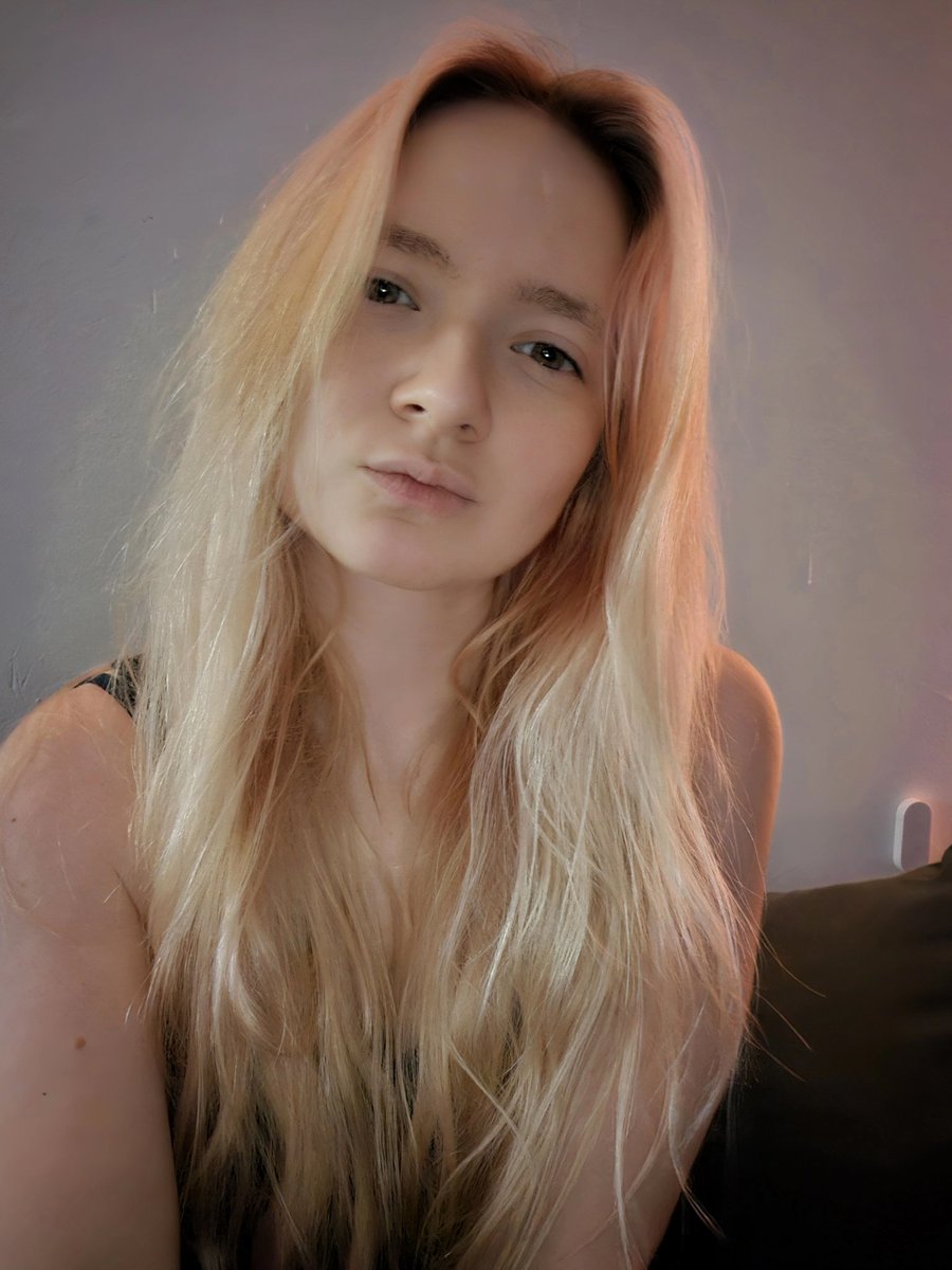 Yunakimaru tweet media