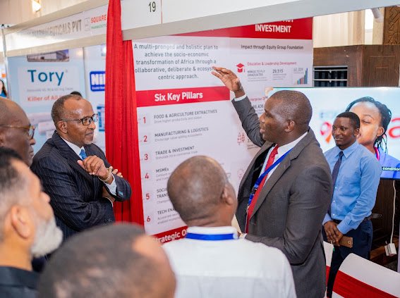 Pharmacy and Poisons (@ppbkenya) on Twitter photo ๐๐ฎ๐๐ฅ๐: ๐๐ข๐ ๐ข๐ญ๐ข๐ณ๐๐ญ๐ข๐จ๐ง ๐๐๐ฒ ๐ญ๐จ ๐๐๐๐๐ซ, ๐๐ซ๐ฎ๐ฌ๐ญ๐๐ ๐๐ก๐๐ซ๐ฆ๐๐๐๐ฎ๐ญ๐ข๐๐๐ฅ ๐๐๐๐ญ๐จ๐ซ
Health Cabinet Secretary Hon. Aden Duale has called for full digitization of Kenyaโs pharmaceutical sector to enhance accountability, eliminate counterfeit ๐๐ฎ๐๐ฅ๐: ๐๐ข๐ ๐ข๐ญ๐ข๐ณ๐๐ญ๐ข๐จ๐ง ๐๐๐ฒ ๐ญ๐จ ๐๐๐๐๐ซ, ๐๐ซ๐ฎ๐ฌ๐ญ๐๐ ๐๐ก๐๐ซ๐ฆ๐๐๐๐ฎ๐ญ๐ข๐๐๐ฅ ๐๐๐๐ญ๐จ๐ซ
Health Cabinet Secretary Hon. Aden Duale has called for full digitization of Kenyaโs pharmaceutical sector to enhance accountability, eliminate counterfeit